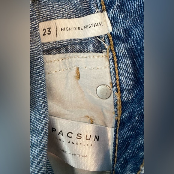 Pacsun High Rise Festival Jean Shorts - Picture 3 of 3